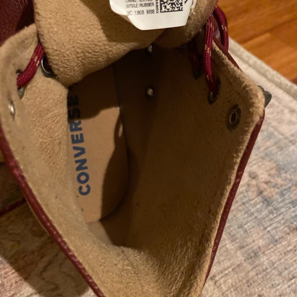 Converse burgundy leather high tops - Picture 12 of 13